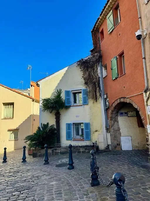Rez-Jardin Renove A Saint-Raphael, Cote D'Azurアパートメント フランス