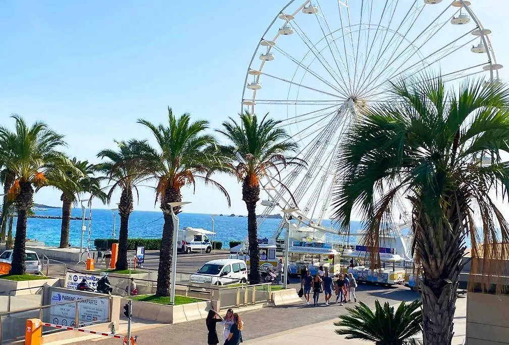 Rez-Jardin Renove A Saint-Raphael, Cote D'Azurアパートメント Saint-Raphaël